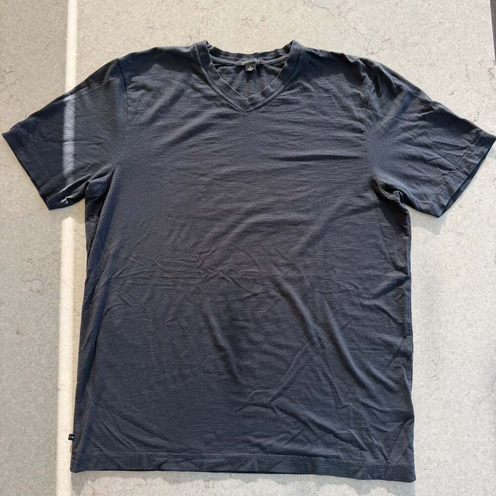 TravisMathew Cloud V-Neck T-Shirt Size L Black Cotton Modal